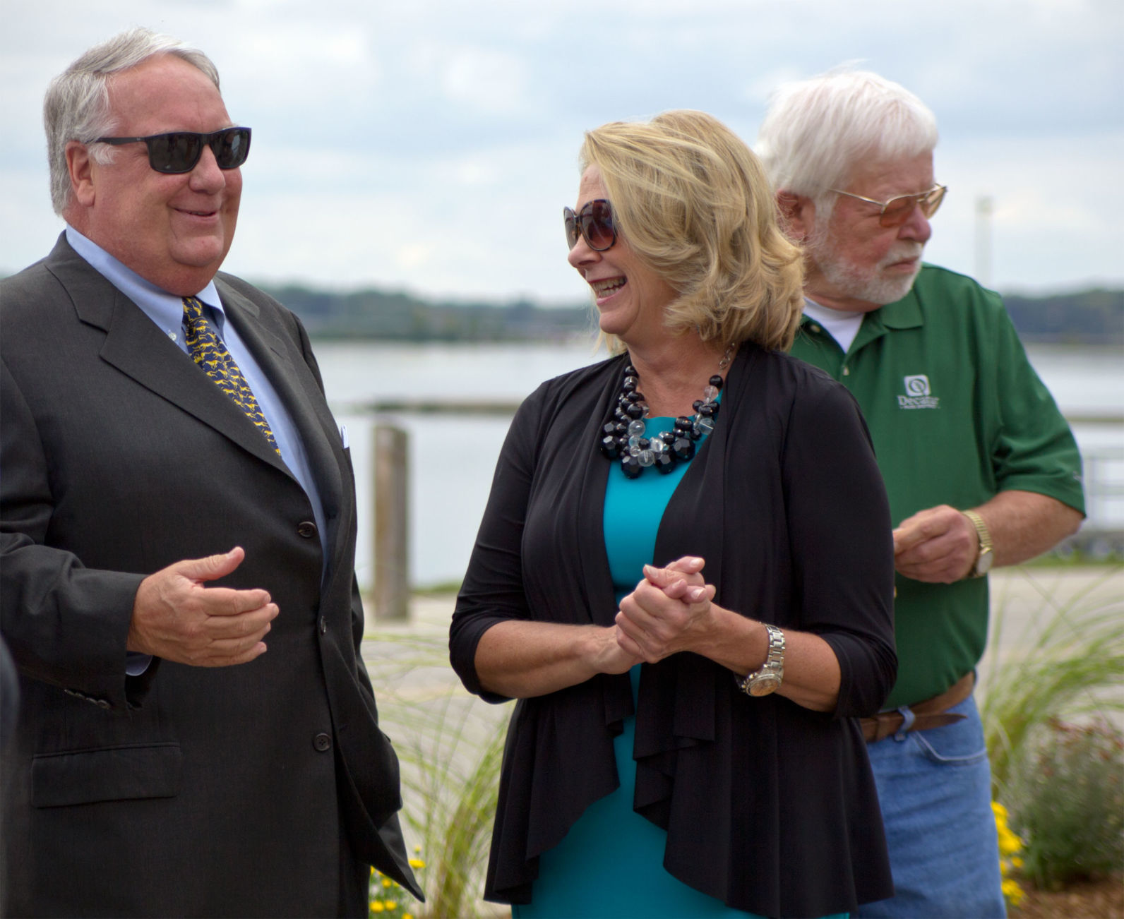 Buffett and Moore Wolfe